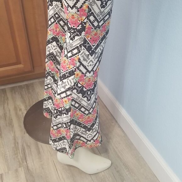 Sugar High Boho Chevron Palazzo Pants - Picture 5 of 8